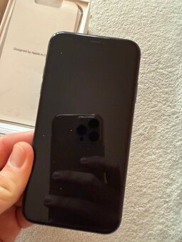 IPhone 11 64gb - 12