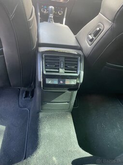 Škoda SUPERB L&K 4x4 2.0TDi DSG 147kW ŤAŽNÉ/VIRTUAL/MATRIX - 12