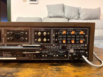 Kenwood KR7200 - 12