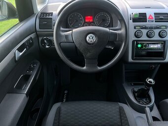 Volkswagen Touran 1,4TSI, 7Miestne. - 12