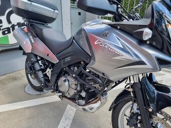 Suzuki DL650 - 12