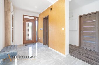 ALL INCLUSIVE | NA PREDAJ 4 IZBOVÝ RODINNÝ DOM S GARÁŽOU, JA - 12
