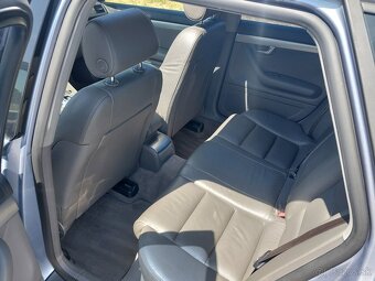 Audi A4  AVANT 2.5 TDI B6 - 12
