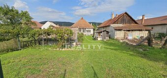 Na predaj rodinný dom s veľkým pozemkom v obci Veľký... - 12