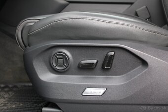 Volkswagen Touareg 3.0 V6 TDI 4Motion Tiptronic - 12