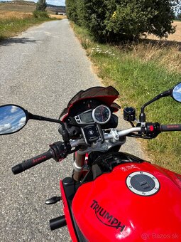 Triumph Speed Triple 1050 - 12