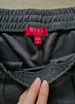 Guess 3x cierno ruzova logovana teplakova suprava - 12