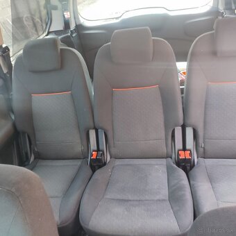 Predám Ford Galaxy - 12