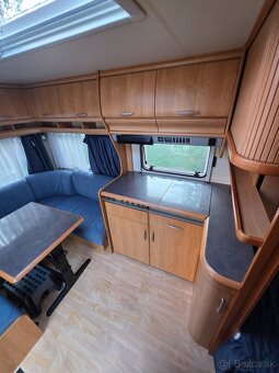 Obytny prives Hobby 460 Excellent - mover, predstan - 12