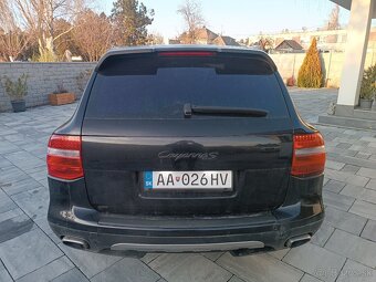 Porsche Cayenne 4.8 (facelift) - 12