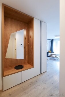 Dizajnový 2-izbový byt s loggiou v projekte Urban Residence - 12
