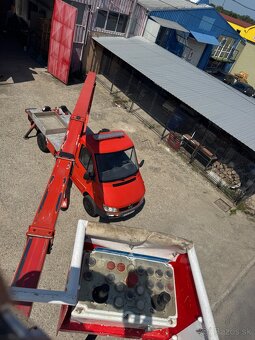 Mercedes Sprinter -Plošina - 12