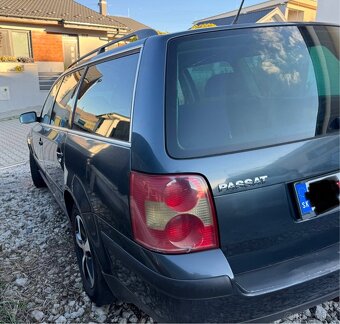 VW Passat 1.9tdi 74 kW combi - 12