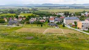 Stavebný pozemok v obci Lemešany - 787 m2 - 12