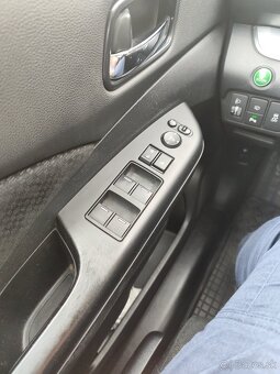 Predam HONDA CR-V 1,6 ELEGANCE PLUS 2 WD - 12