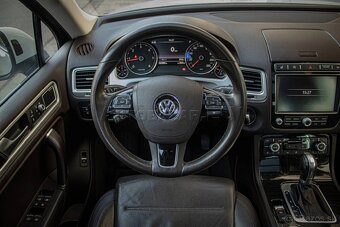 Volkswagen Touareg II 3.0 V6 TDI BMT 4motion mountain - 12