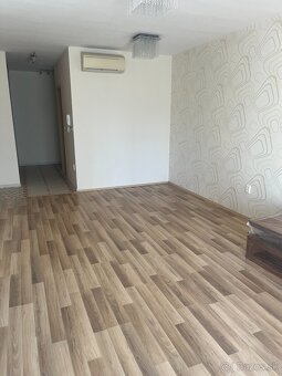 3. izbovy nadštandardný byt v Komárne-Jazzy Gardene - 12