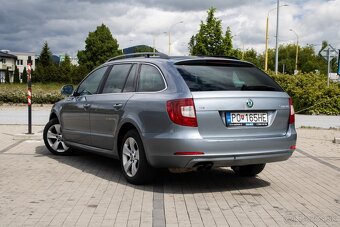Škoda Superb Combi 2.0 TDI CR 140k Ambition DSG - 12