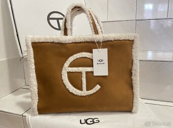 UGG X Telfar Chestnut taška - 12