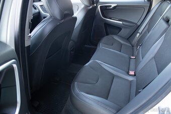 Volvo XC60 D3 Kinetic Geartronic - 12