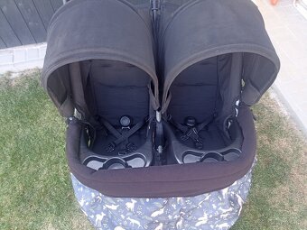Súrodenecký kočík Britax - 12