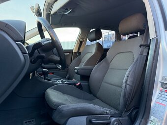 Audi A4 Avant 2.0 TDI Premium DPF - 12