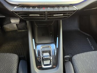 Škoda Octavia Combi 2.0 TDI SCR Style DSG, Mesačne: 262€ - 12