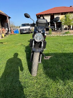 Suzuki SV650 - 12