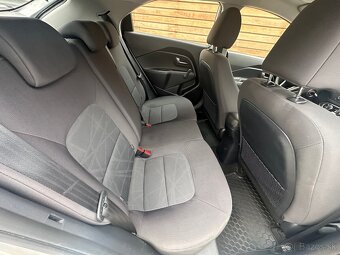Kia Rio - 12