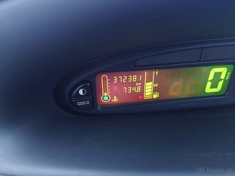 Citroen Picasso 2.0 hdi - 12