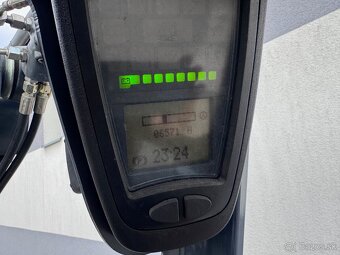 Vysokozdvižný vozík 1,6t AKU Linde E16 triplex - 12