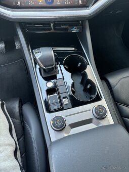 Volkswagen Touareg Rline 286PS Blackpacket - 12