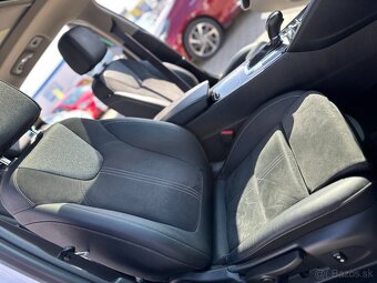 Opel Insignia ST 2.0 CDTI - 12