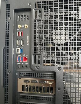 Výkonný herný počítač – i9 14900K / 64GB RAM / RTX 5070 Ti / - 12