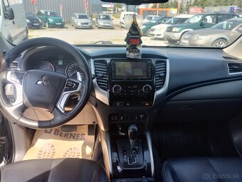 Mitsubishi L 200  2.4 DI-D MIVEC Double Cab Black Editio - 12