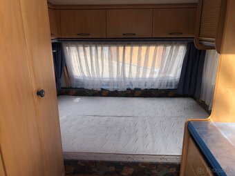 Karavan Hobby 400 De Luxe , Nosič THULE ,  PREDANÉ - 12