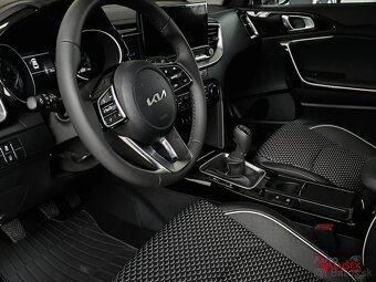 Kia XCEED 1,5 T-GDI M6 GOLD - 12