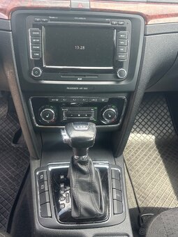 Skoda Superb 2.0 tdi 103 kw DSG6 - 12