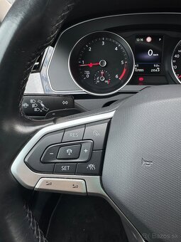 Rezervované Volkswagen Passat Variant 2.0 TDI Business DSG - 12