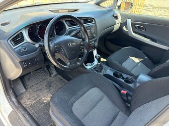 Kia Ceed SW 1.6 GDI Gold - 12