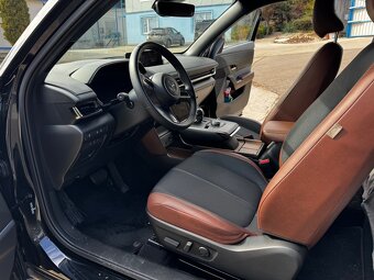 Mazda MX-30 BEV, 2023 - 12