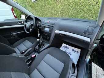 Škoda Octavia Benzín 1.6 FSI - 12