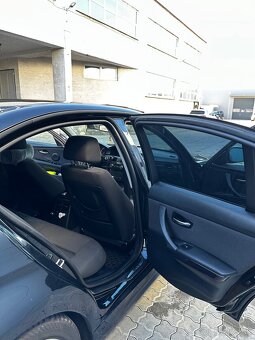 Predám BMW E90 N47 2.0d Facelift - 12