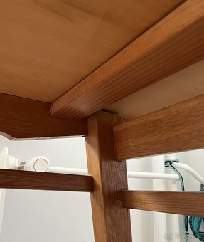 Poctivý retro rozkladací jedálenský stôl z masívu 70 roky - 12