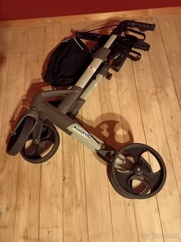 Chodítko pre seniorov-alu - 12