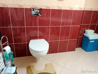 Na predaj rodinný dom s veľkým pozemkom 1968 m2 | Holumnica - 12