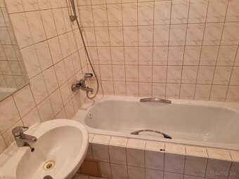VÝHODNÁ PONUKA dvojizbový byt s balkónom v Lučenci - 12