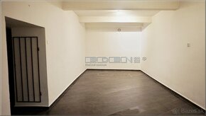 Prenájom komerčných priestorov 226 m2 - 12