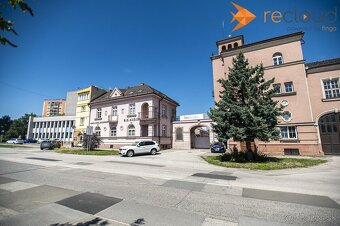 NA PRENÁJOM PRIESTRANNÝ PODKROVNÝ BYT, POŽIARNICKÁ ULICA, KO - 12