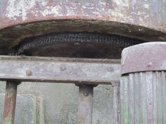 miešačku s objemom 150 litrov - 12